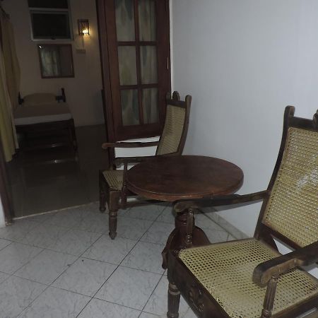 Primrose Guest House Unawatuna Exterior photo