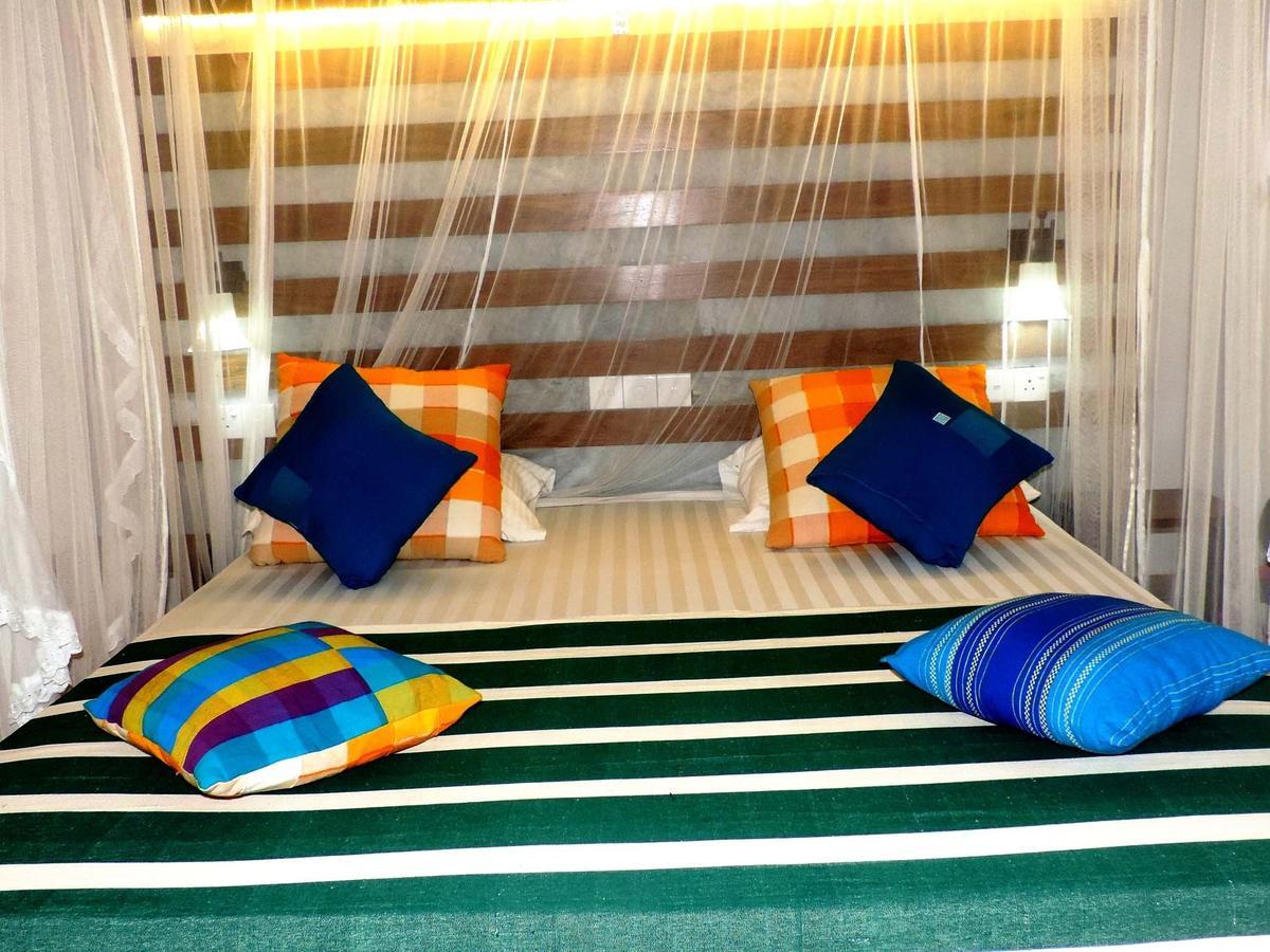 Primrose Guest House Unawatuna Exterior photo