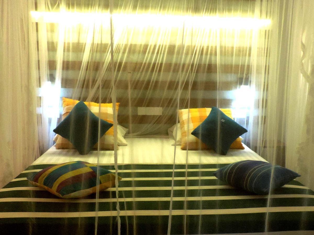 Primrose Guest House Unawatuna Exterior photo