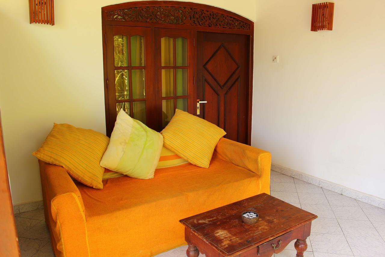 Primrose Guest House Unawatuna Exterior photo
