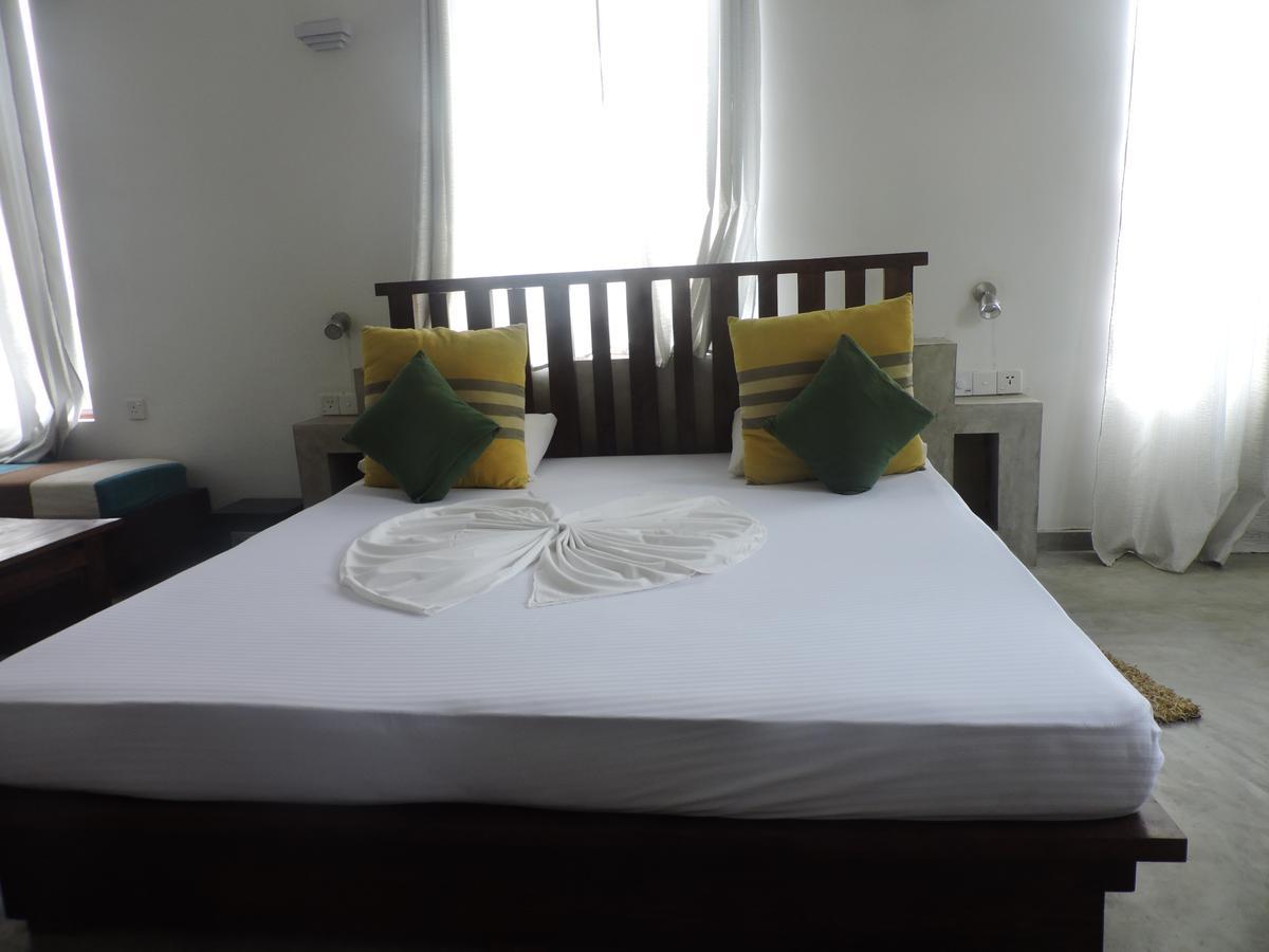 Primrose Guest House Unawatuna Exterior photo