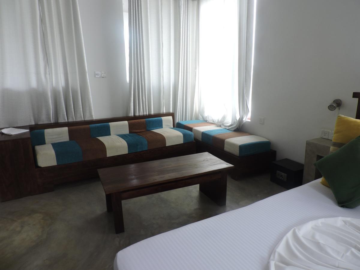 Primrose Guest House Unawatuna Exterior photo