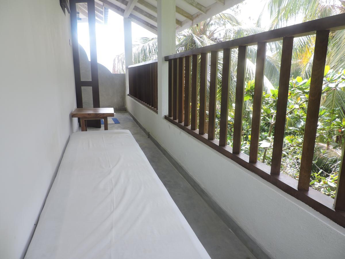 Primrose Guest House Unawatuna Exterior photo